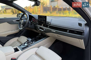 Седан Audi A4 2020 в 