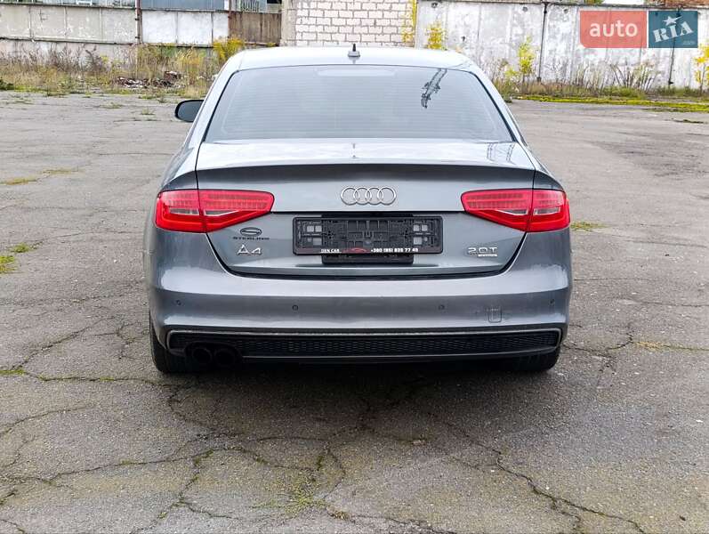 Седан Audi A4 2015 в Луцке
