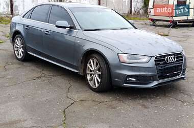 Седан Audi A4 2015 в 