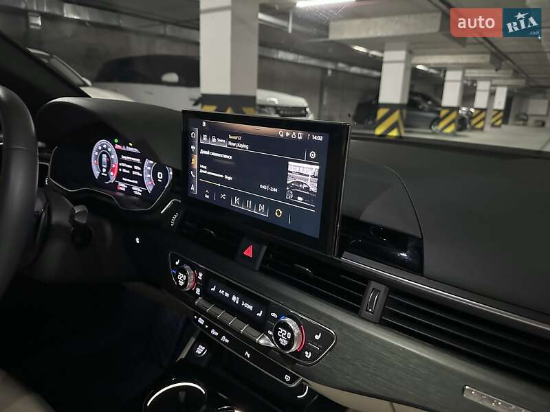 Седан Audi A4 2020 в Дніпрі