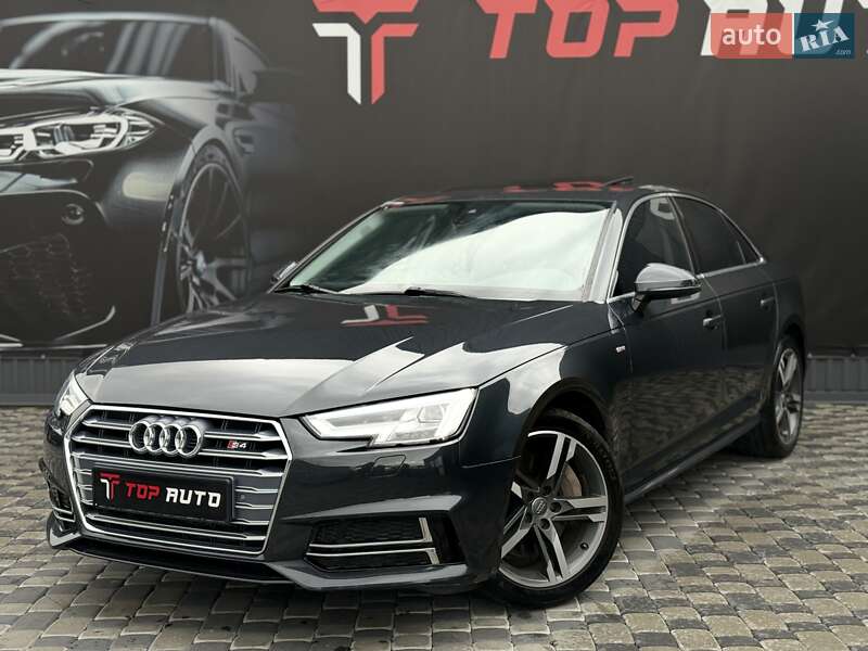Седан Audi A4 2017 в Львові