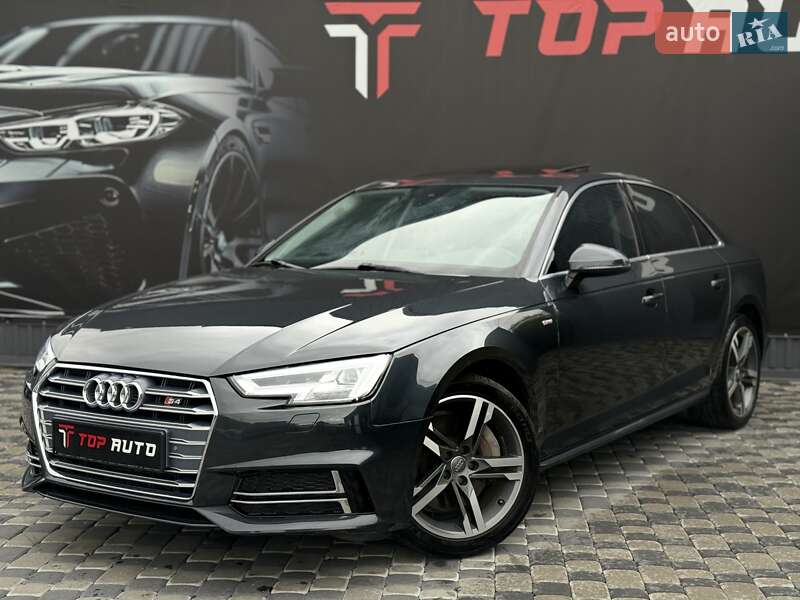 Седан Audi A4 2017 в Львові