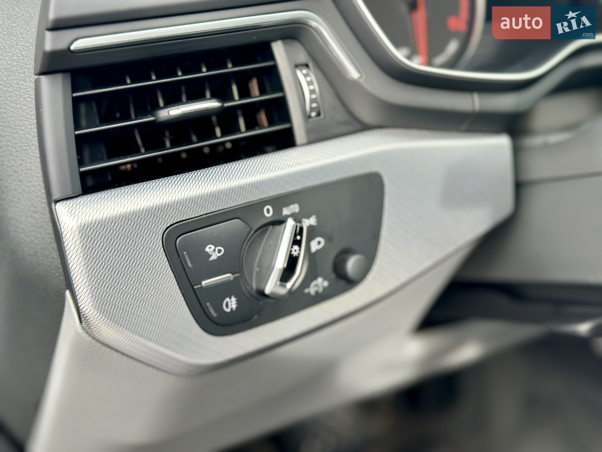 2017 Audi A4 - мініатюра 17