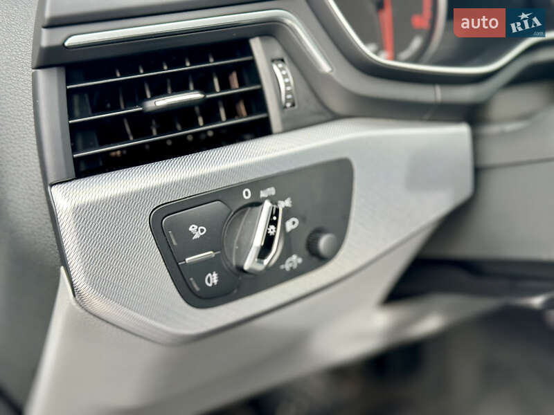 Универсал Audi A4 2017 в Одессе