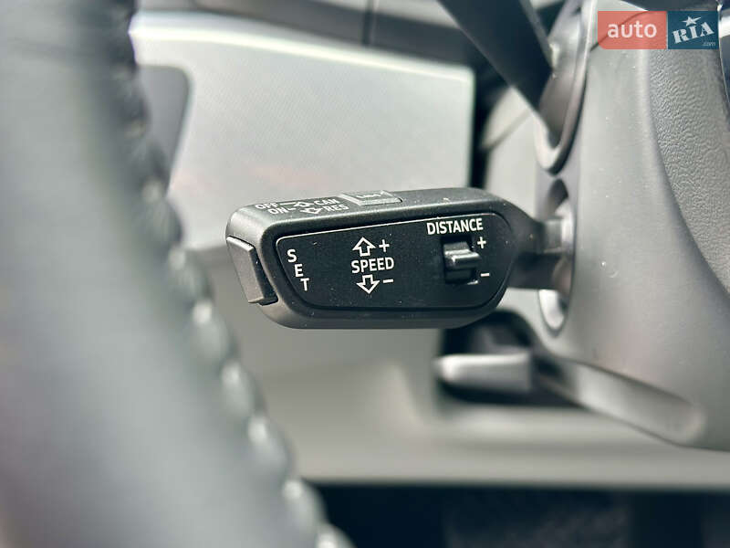 Универсал Audi A4 2017 в Одессе