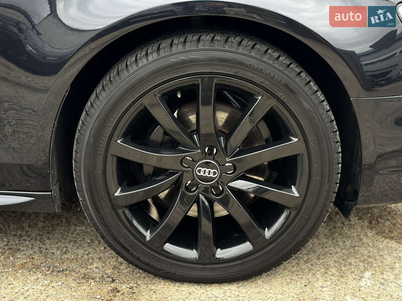 Седан Audi A4 2014 в Житомирі