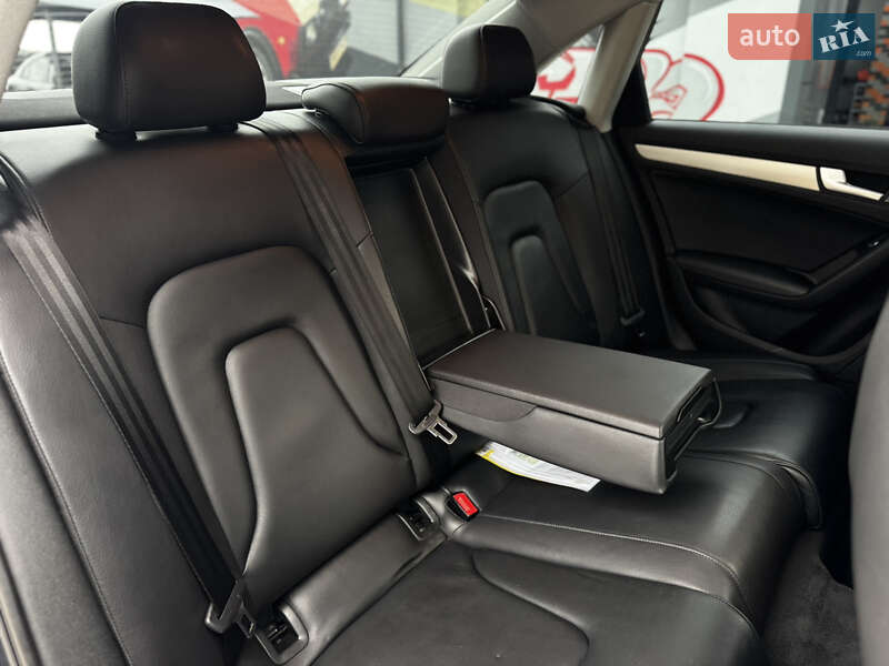 Седан Audi A4 2014 в Житомирі