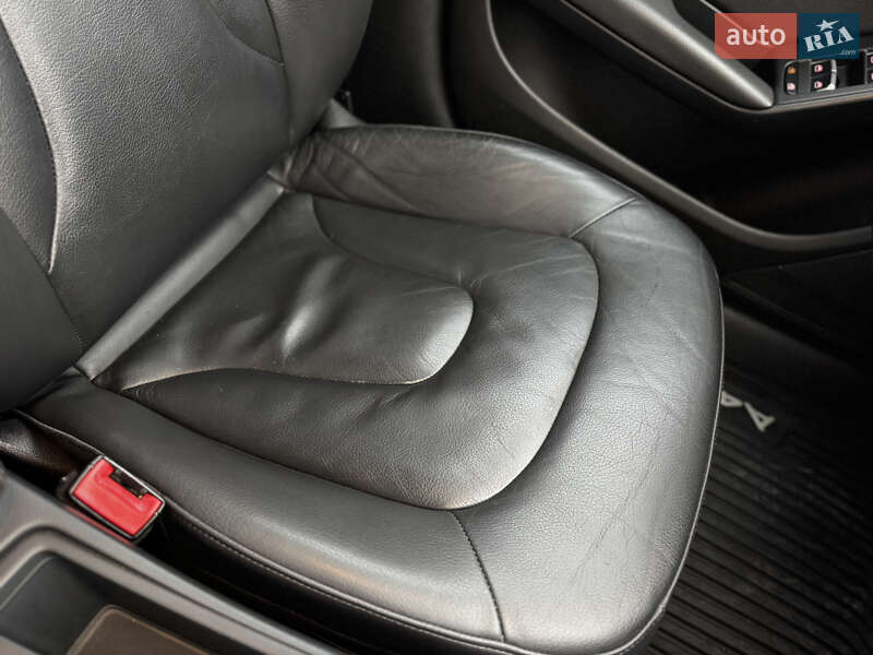 Седан Audi A4 2014 в Житомирі