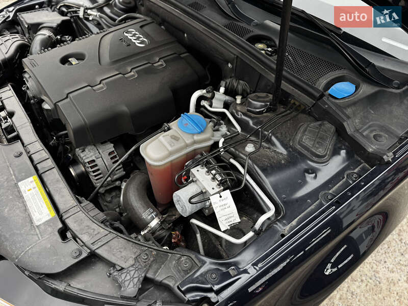 Седан Audi A4 2014 в Житомирі