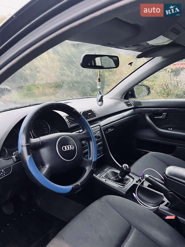 Седан Audi A4 2001 в Виннице