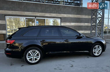 Универсал Audi A4 2017 в 