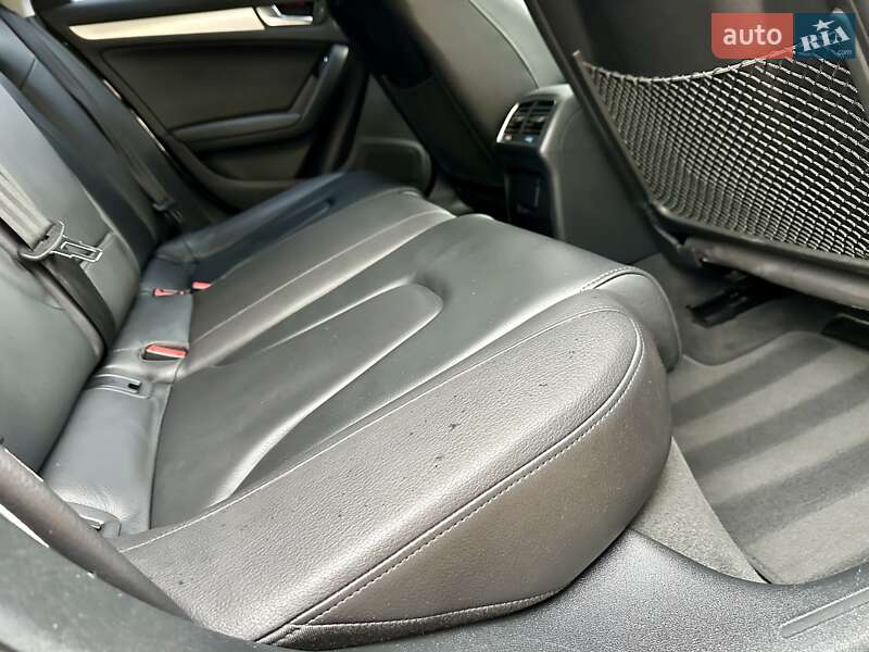 Седан Audi A4 2016 в Вінниці