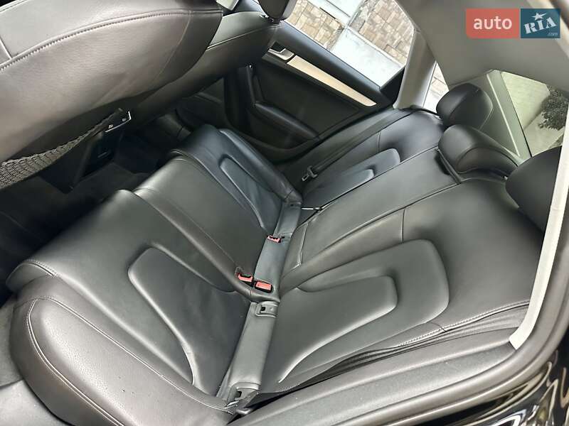Седан Audi A4 2016 в Вінниці