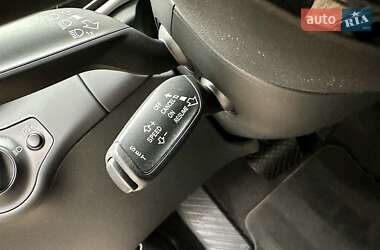Седан Audi A4 2016 в 