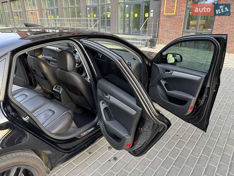 Седан Audi A4 2015 в Полтаві