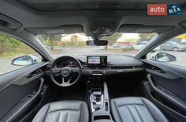 Седан Audi A4 2021 в 