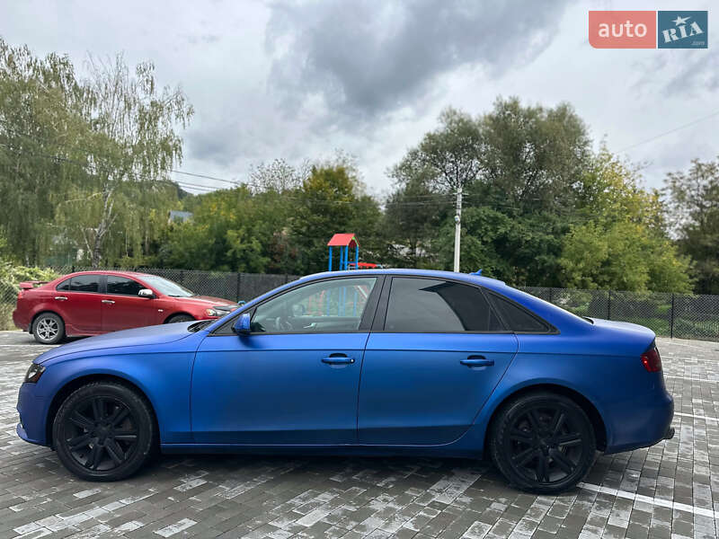 Седан Audi A4 2011 в Кременце