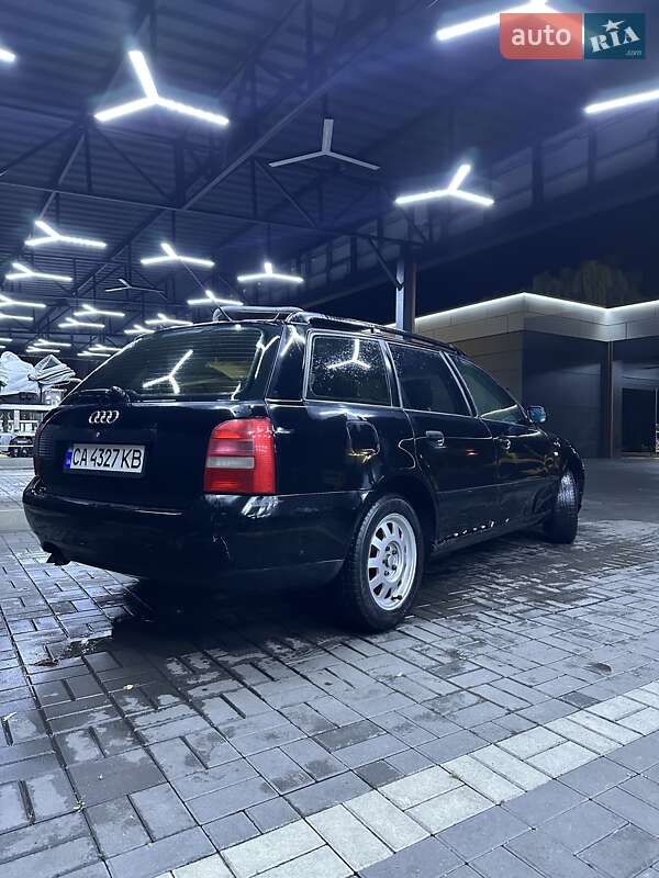 Универсал Audi A4 2000 в Черкассах