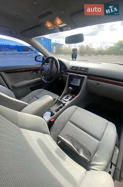 Универсал Audi A4 2004 в 