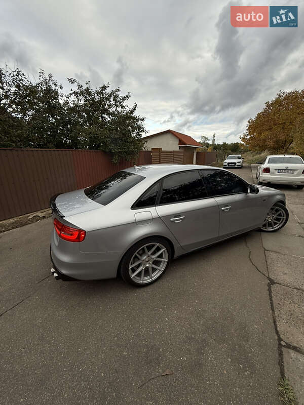 Седан Audi A4 2015 в Одессе