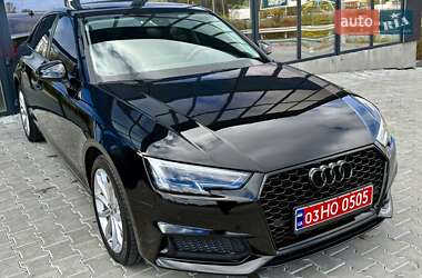 Седан Audi A4 2019 в 