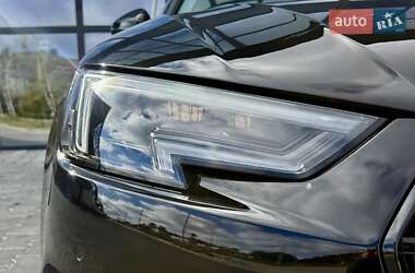 Седан Audi A4 2019 в 