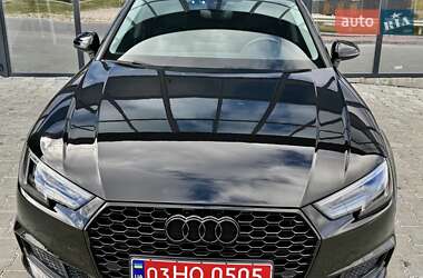 Седан Audi A4 2019 в 