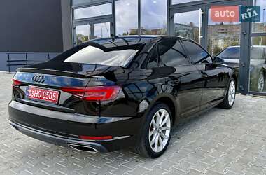 Седан Audi A4 2019 в 