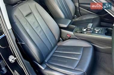 Седан Audi A4 2019 в 