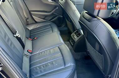Седан Audi A4 2019 в 