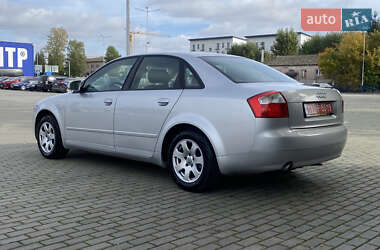 Седан Audi A4 2004 в 