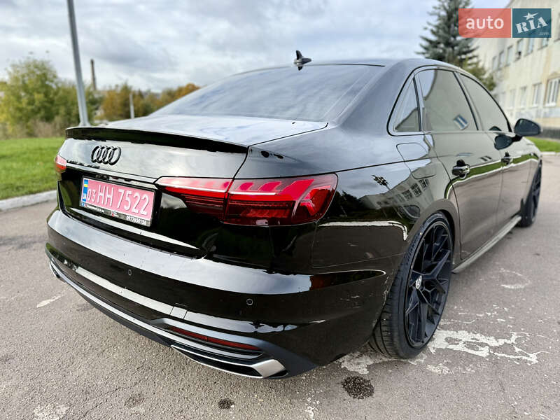 Седан Audi A4 2020 в Ровно