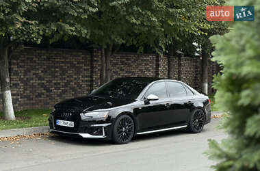 Седан Audi A4 2016 в 