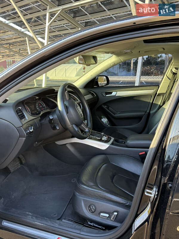 Седан Audi A4 2015 в Киеве