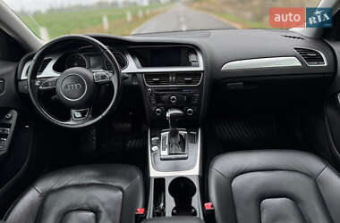 Седан Audi A4 2015 в 