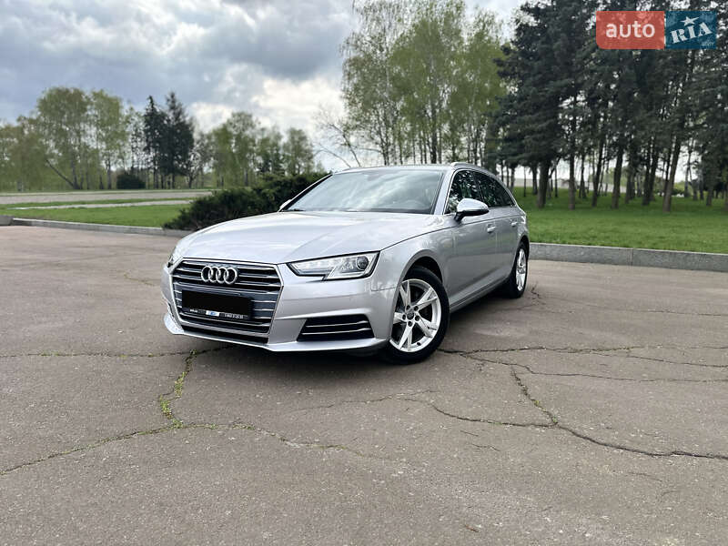 Универсал Audi A4 2018 в Львове