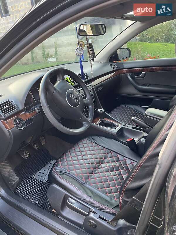 Универсал Audi A4 2002 в Мостиске
