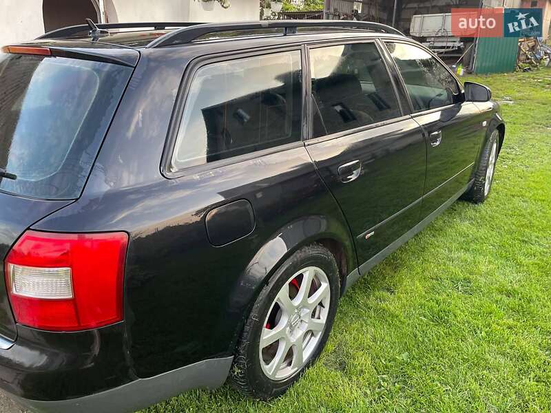 Универсал Audi A4 2002 в Мостиске