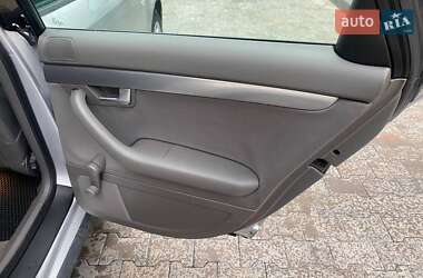 Седан Audi A4 2002 в 