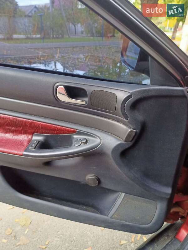 Седан Audi A4 1995 в Измаиле