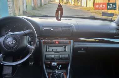 Седан Audi A4 1999 в Днепре