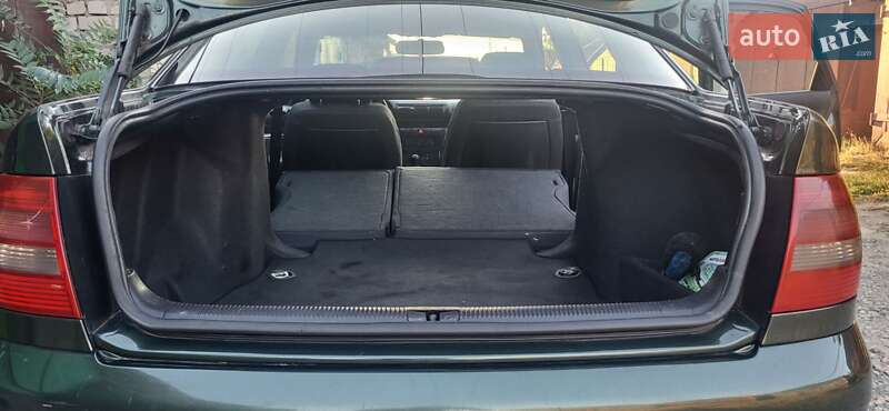 Седан Audi A4 1999 в Дніпрі