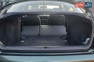 Седан Audi A4 1999 в 