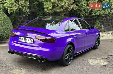 Седан Audi A4 2013 в 