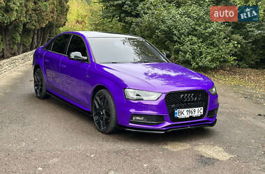 Седан Audi A4 2013 в 