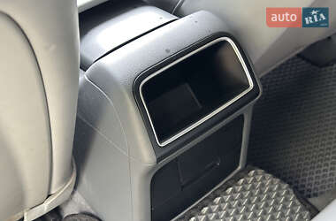 Седан Audi A4 2013 в 