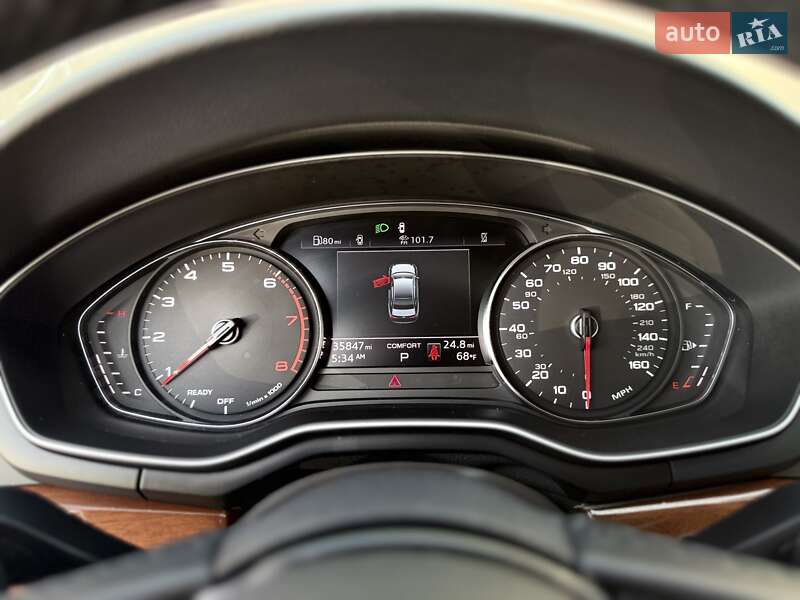 Седан Audi A4 2022 в Львове