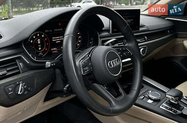 Седан Audi A4 2019 в 