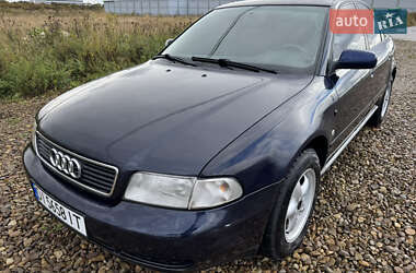 Седан Audi A4 1995 в 