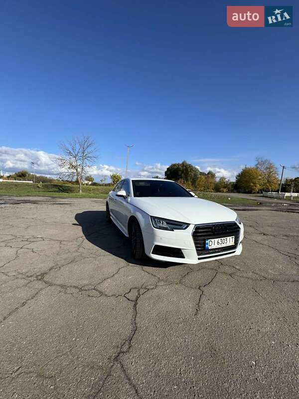 Седан Audi A4 2017 в Балте
